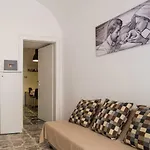 Fedeli House *